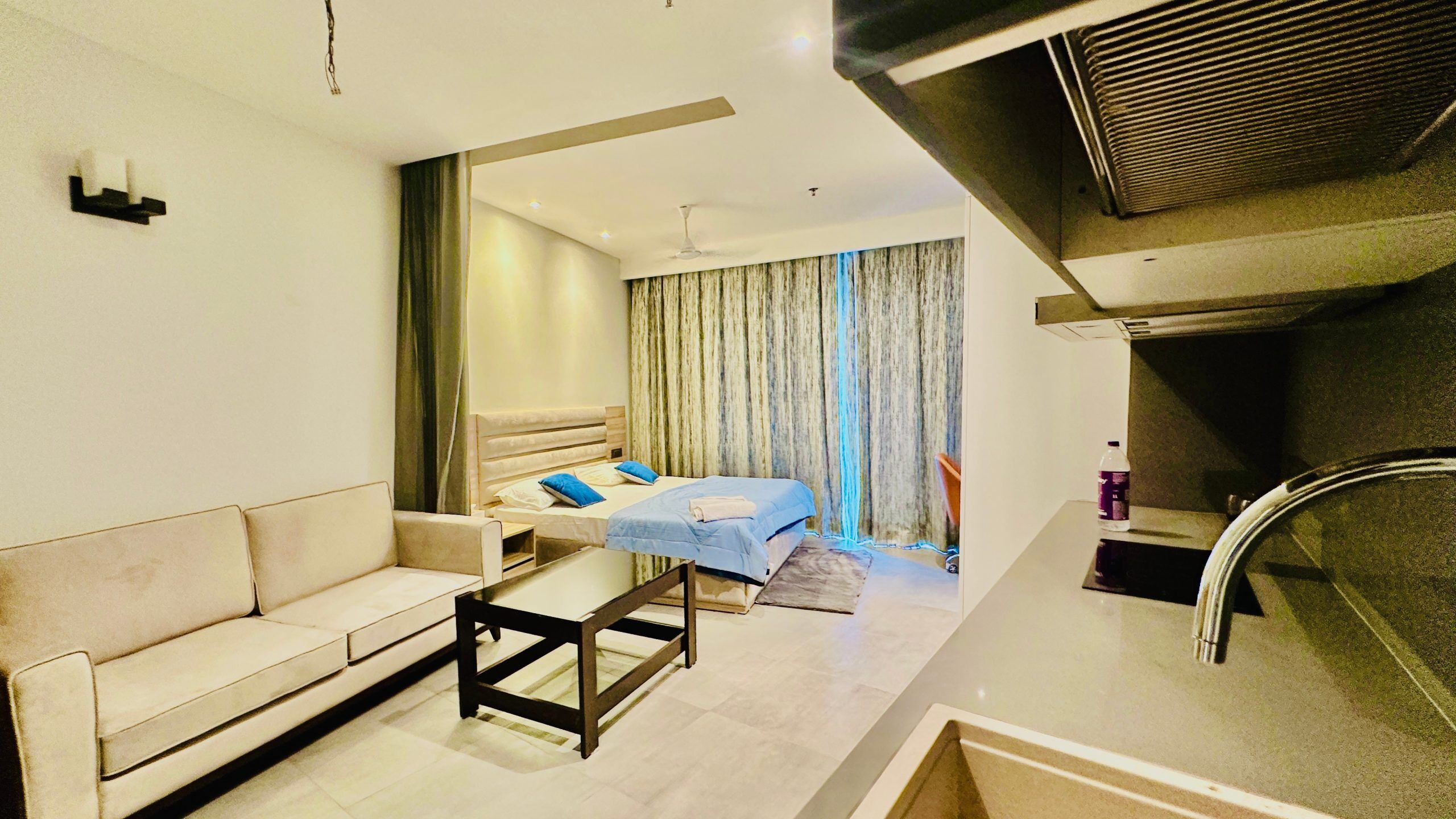 Best Luxury Rooms In Noida